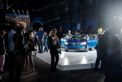 Volkswagen thú nhận 11 triệu ôtô cài thiết bị gian lận khí thải - 1