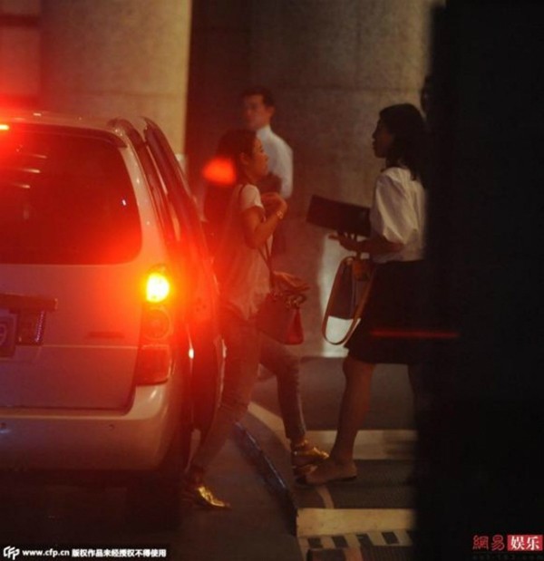 4 mỹ nhân "Hoàn Châu Cách Cách" giàu sang quyền quý - 7