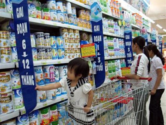 Bộ Tài chính: Giá sữa không giảm đến hết năm 2016 - 1