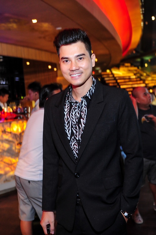 Chân dài Diệu Huyền sexy ra mắt phim mới - 5