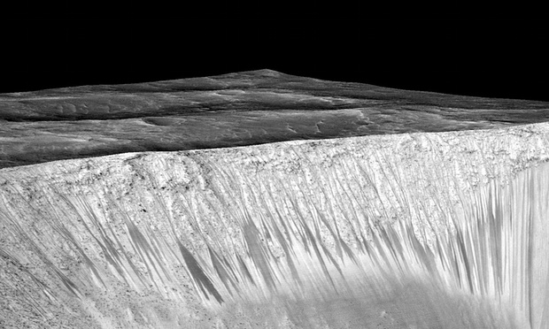 NASA tuyên bố có nước trên Sao Hỏa - 1