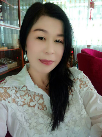 Trước khi tử vong ở TQ, bà Hà Linh vẫn khỏe mạnh - 1