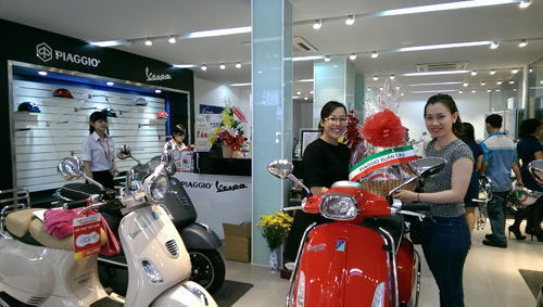 Piaggio Xuân Cầu khai trương showroom tiêu chuẩn mới tại phố xe lâu đời TP.HCM - 2