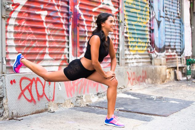 Giới trẻ "mê tít" cô nàng DJ nghiện yoga - 10