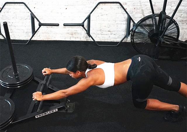 Giới trẻ "mê tít" cô nàng DJ nghiện yoga - 7