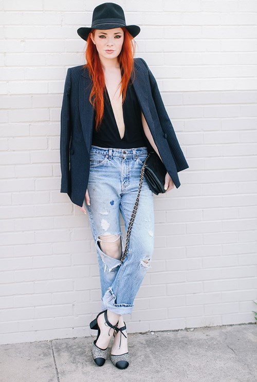 Choáng với BST giày triệu đô của cô gái 9x siêu giàu - 6