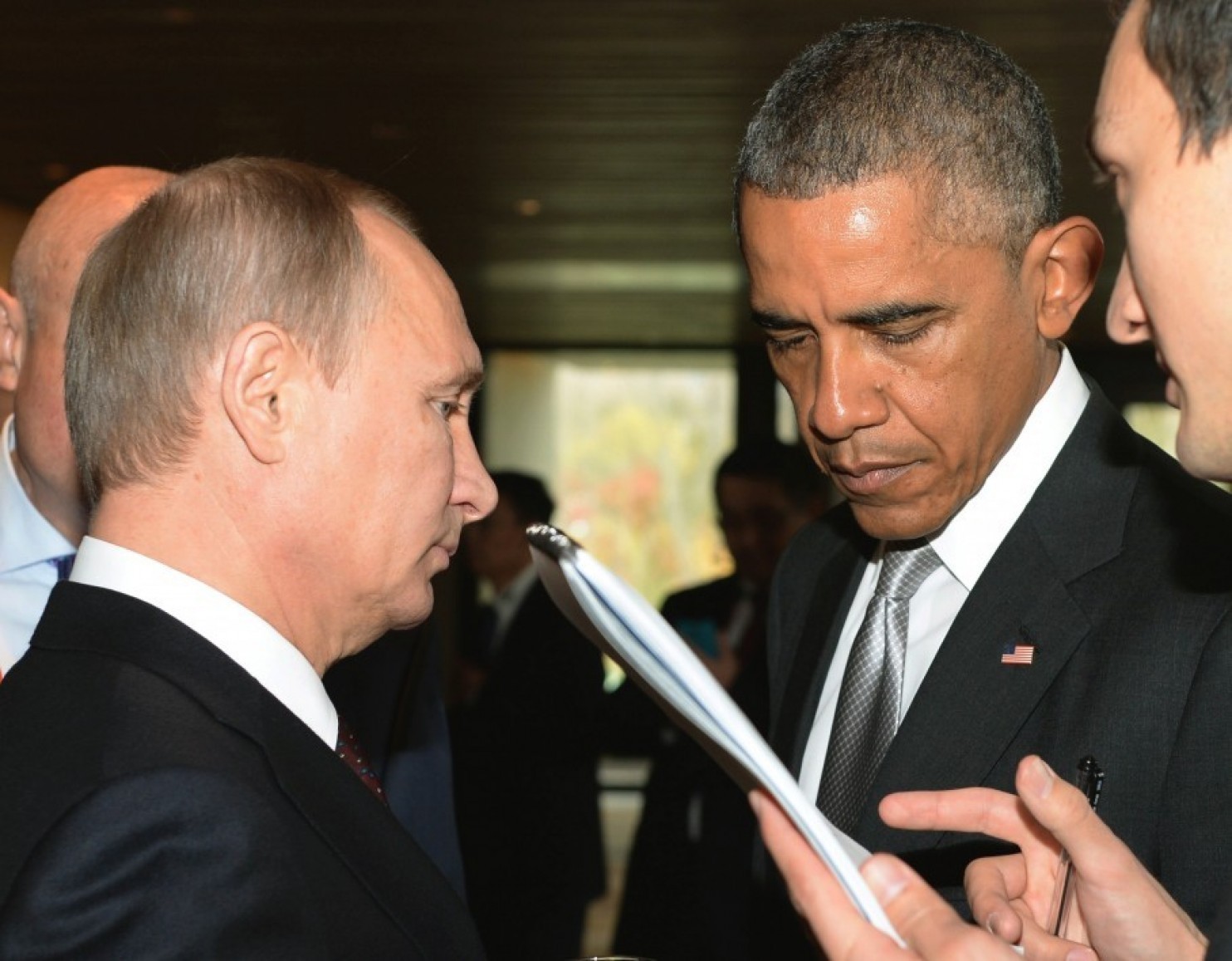 Những lần chạm mặt căng thẳng giữa Obama và Putin - 7