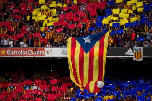 Catalunya độc lập: Barca có thể đá giải hạng 3 Pháp - 1