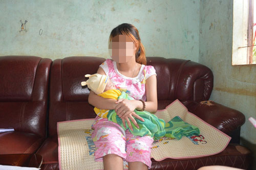 Bắt giam "cha nuôi" làm trẻ sinh con - 2