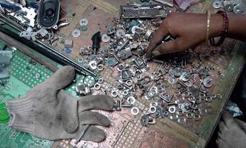 Tại sao phải tái chế thiết bị điện tử đúng cách? - 1