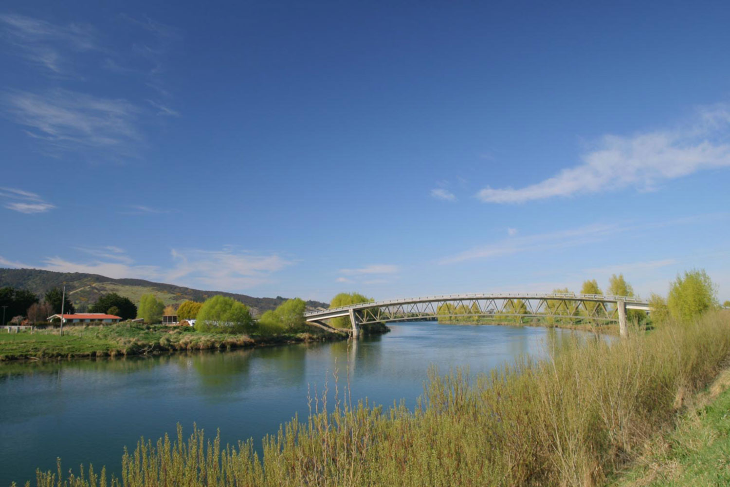 Thị trấn đăng tuyển thêm dân vì quá nhiều việc làm - 4