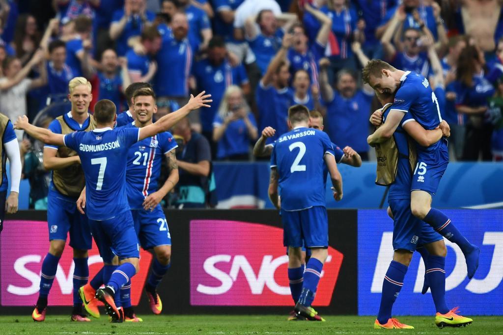 Vì sao toàn bộ nam giới Iceland có tên đuôi “sơn”? - 1