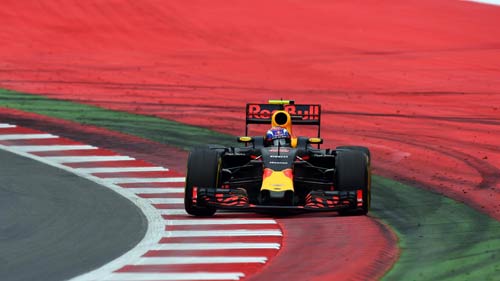 F1, Austrian GP: Mercedes lại dậy sóng vì "đấu đá" - 2