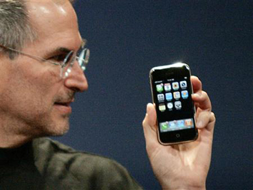 Apple bị kiện, đòi 10 tỷ USD tiền bản quyền iPhone - 1
