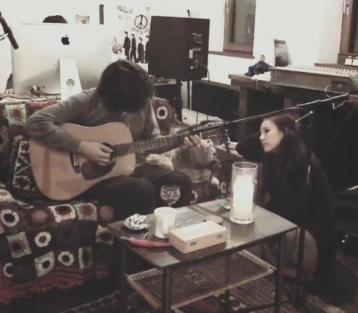 Lee Hyori hạnh phúc với với chồng nghèo, xấu ở đảo - 6