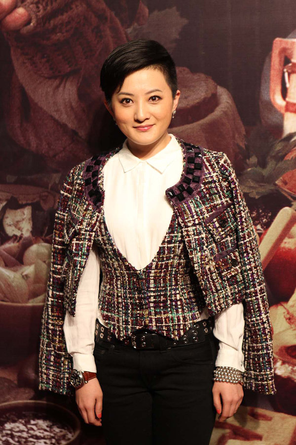 Bất ngờ với vẻ đẹp của "em bé quốc dân" sau gần 30 năm - 12