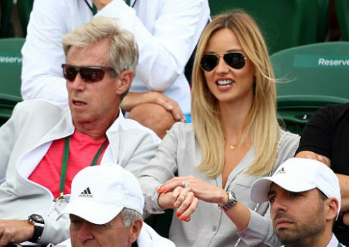 Wimbledon ngày 9: Venus đụng Kerber ở bán kết - 2