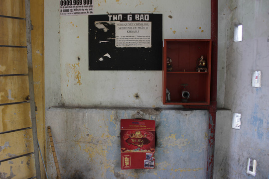 Cận cảnh chờ sập ở chung cư Cô Giang - 4