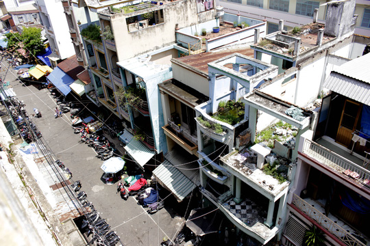 Cận cảnh chờ sập ở chung cư Cô Giang - 5