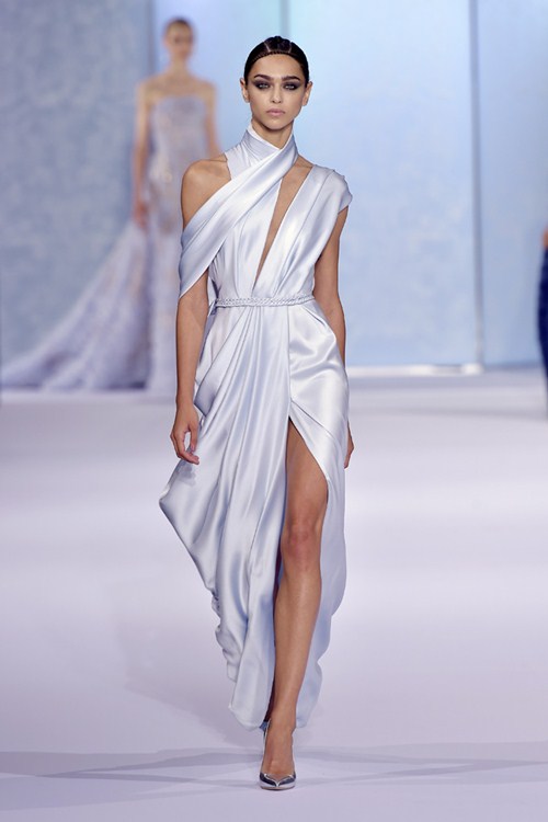 Thiên thần VS siêu gợi cảm dự show Ralph & Russo - 2