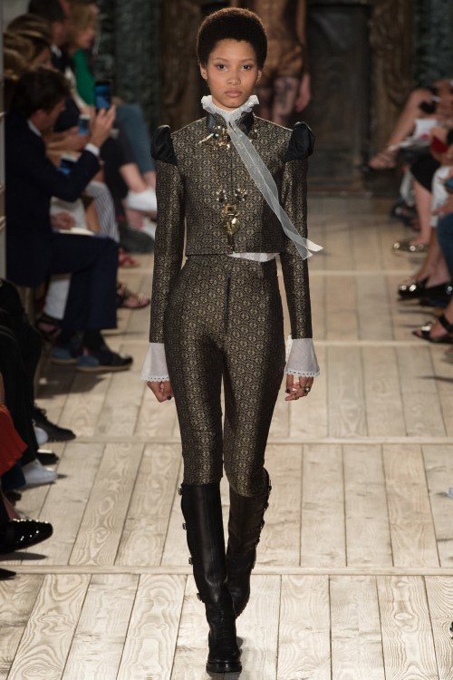 Valentino hồi sinh các vở kịch của Shakespeare - 6