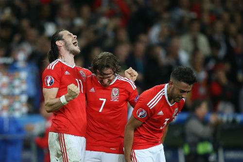 Tin nhanh Euro 7/7: Xứ Wales sẽ được chào đón như nhà vô địch - 1
