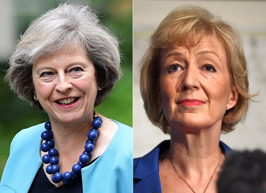 Thủ tướng Anh thay ông Cameron sẽ là nữ - 1