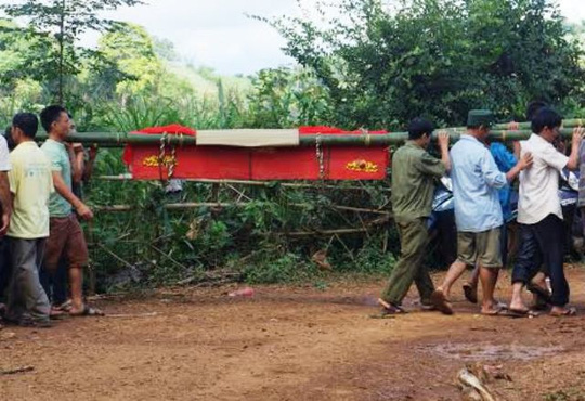 Những nhát chém oan nghiệt vào đám trẻ đang chơi bắn bi - 3