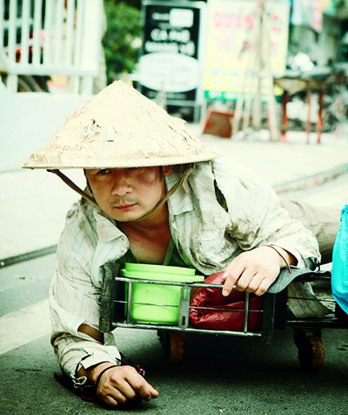 Choáng với cảnh nghèo đói của sao Việt trên màn ảnh - 1