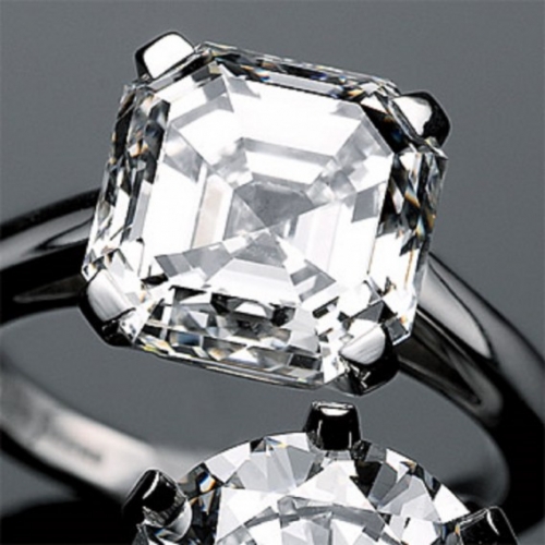 Choáng váng những chiếc nhẫn có giá hàng chục tỷ đồng - 2