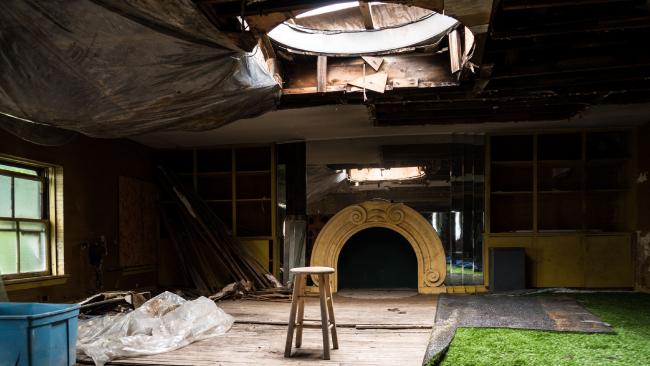 Ám ảnh nhà tang lễ bị bỏ hoang ở Mỹ - 4