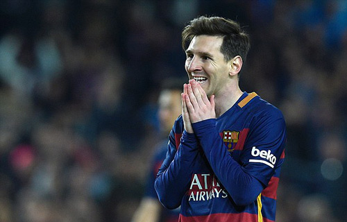 Barca kêu gọi ủng hộ Messi, bị fan dè bỉu - 1
