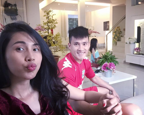 Cuộc sống của Thủy Tiên – Công Vinh sau 2 năm kết hôn - 4