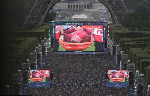 Stade de France rực lửa tiếp sức Pháp – Bồ Đào Nha - 7