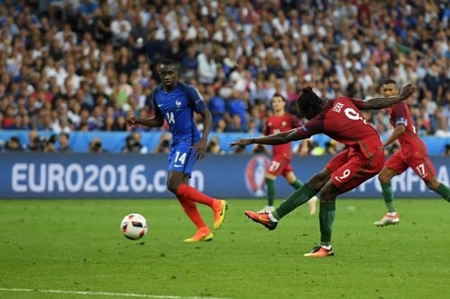 Ronaldo vào sân “chỉ đạo”, Bồ Đào Nha vỡ òa ăn mừng Cup - 1