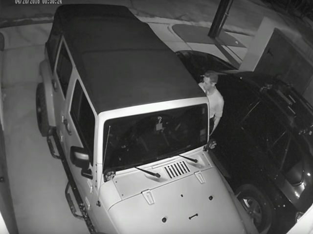 Xem màn trộm xe Jeep Wrangler bằng laptop trong 12 phút - 1