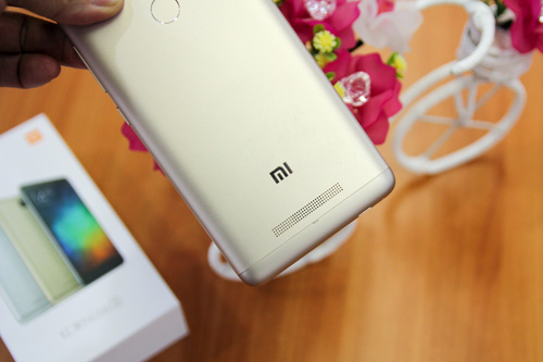 Trên tay điện thoại Xiaomi Redmi Note 3 Pro do FPT Trading phân phối - 9