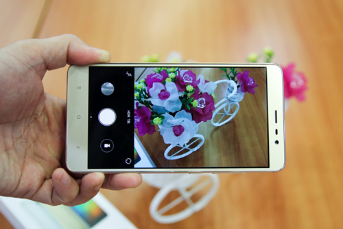 Trên tay điện thoại Xiaomi Redmi Note 3 Pro do FPT Trading phân phối - 3