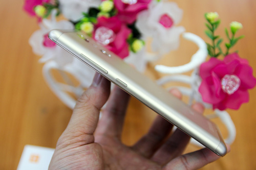 Trên tay điện thoại Xiaomi Redmi Note 3 Pro do FPT Trading phân phối - 5