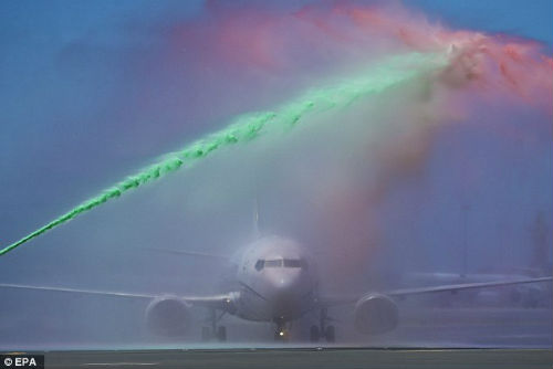 Biển người chào đón Bồ Đào Nha, Ronaldo ở quê nhà - 4