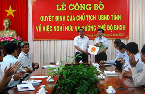 Phó Chánh Thanh tra Hậu Giang: "Tận đáy lòng, tôi xin điều chỉnh tuổi là đúng" - 2