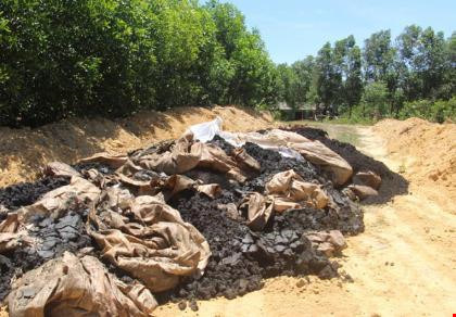 Điều tra vụ đổ chất thải Formosa ở trang trại sếp môi trường - 1