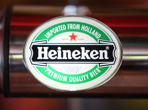 Hãng hàng không đầu tiên thế giới phục vụ bia tươi - 3