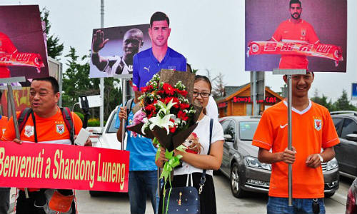 Tin HOT tối 12/7: Sao Italia "gây sốt" ở Trung Quốc - 2