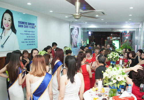 TMV Ngọc Dung được phái đẹp Hải Phòng chào đón nồng nhiệt - 2