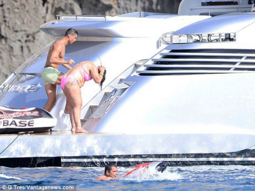 Vô địch Euro, Ronaldo ẵm luôn “Oscar thể thao” - 2