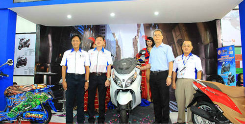 SYM Maxsym 600i ABS 2016 tới Đông Nam Á, giá 241 triệu đồng - 2