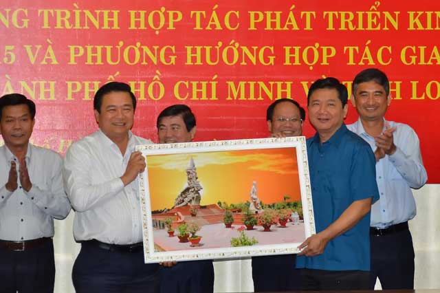 Bí thư Đinh La Thăng: Có tiền sẵn thì ai làm cũng được - 2