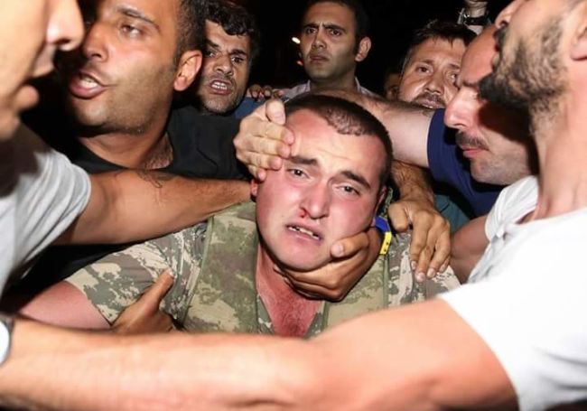 Lực lượng &#34;ghê gớm&#34; nhất đập tan đảo chính Thổ Nhĩ Kỳ - 1