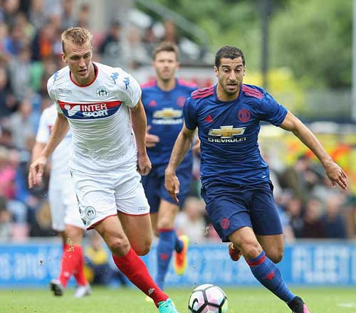 Mourinho, tân binh ra mắt MU: Ánh sáng của niềm tin - 2